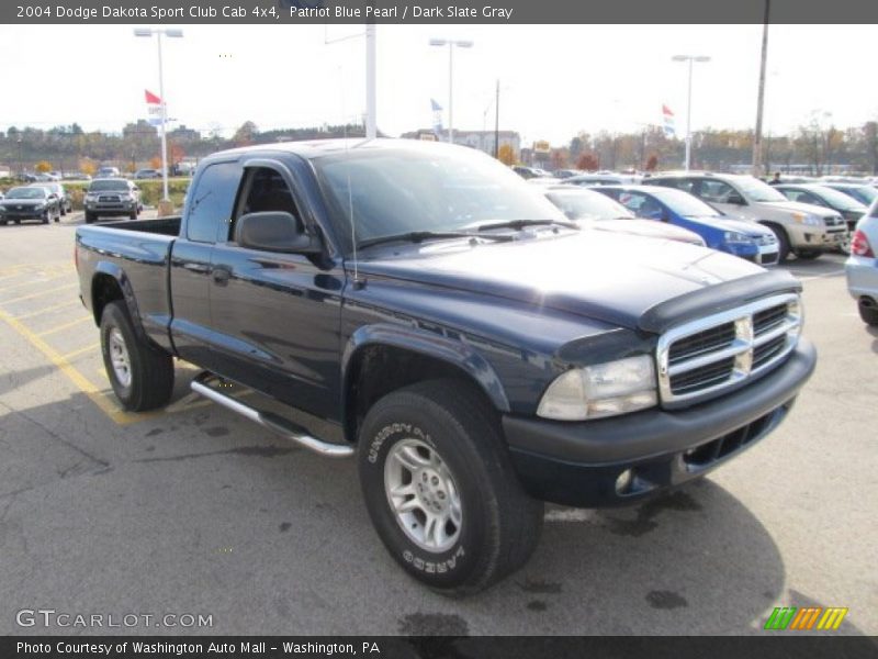 Patriot Blue Pearl / Dark Slate Gray 2004 Dodge Dakota Sport Club Cab 4x4