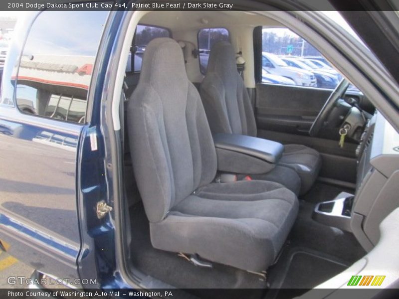 Patriot Blue Pearl / Dark Slate Gray 2004 Dodge Dakota Sport Club Cab 4x4