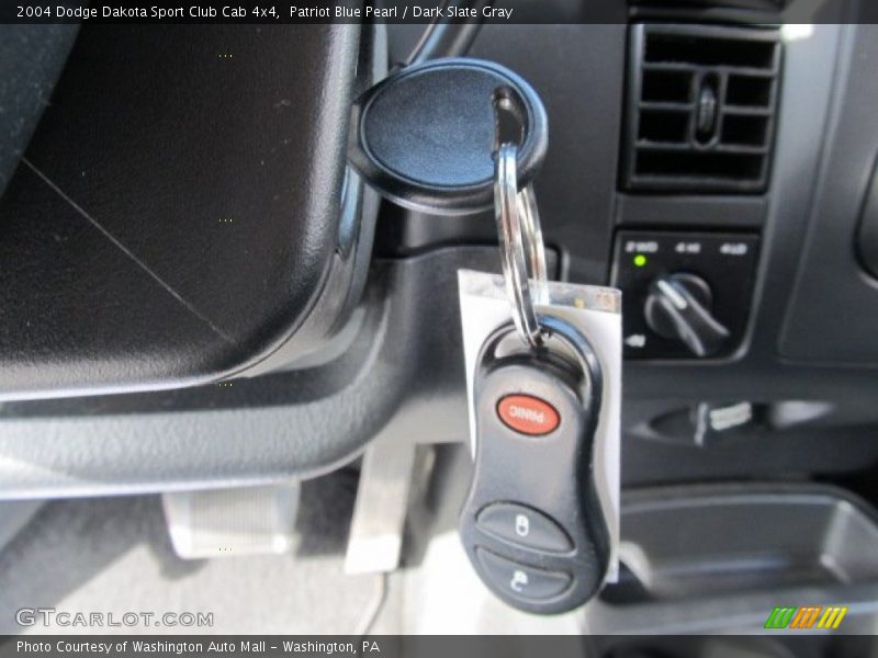Keys of 2004 Dakota Sport Club Cab 4x4
