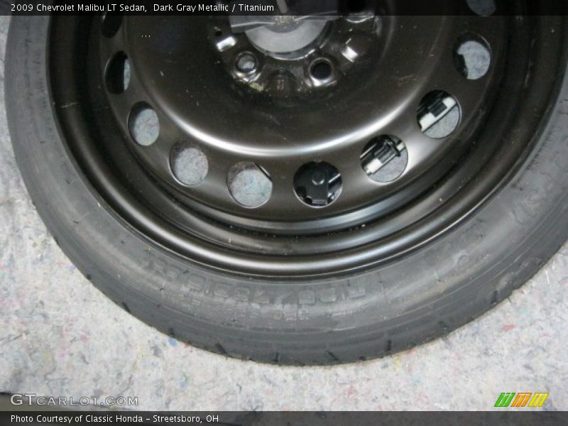 Dark Gray Metallic / Titanium 2009 Chevrolet Malibu LT Sedan