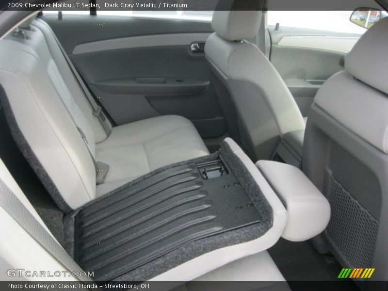 Dark Gray Metallic / Titanium 2009 Chevrolet Malibu LT Sedan