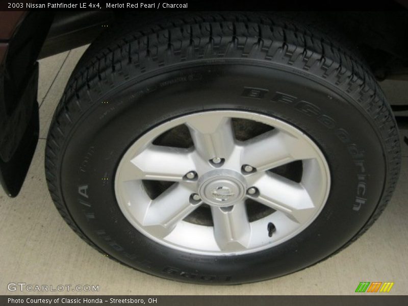 Merlot Red Pearl / Charcoal 2003 Nissan Pathfinder LE 4x4
