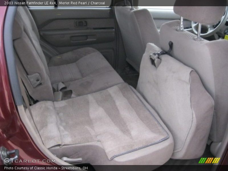 Merlot Red Pearl / Charcoal 2003 Nissan Pathfinder LE 4x4