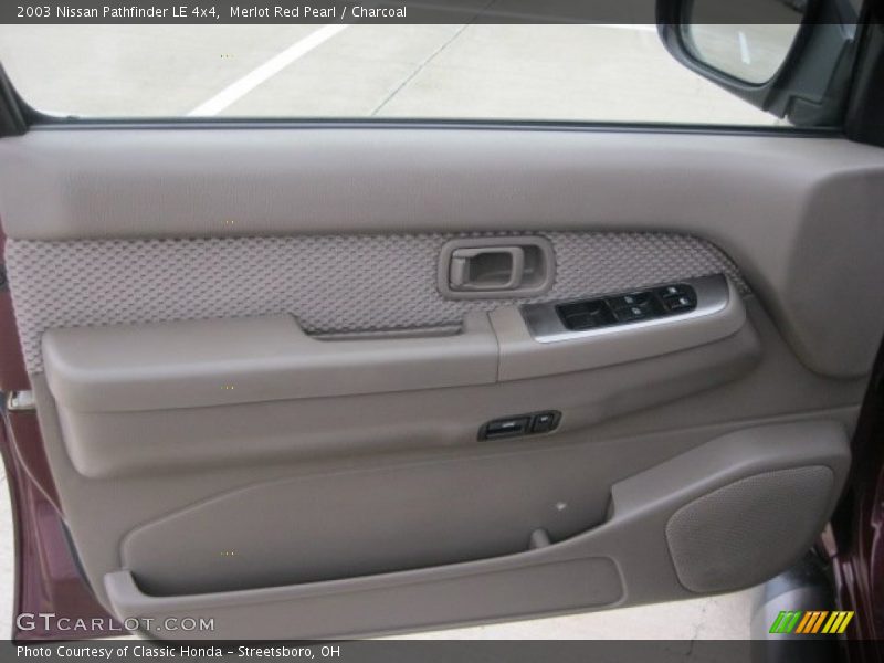 Merlot Red Pearl / Charcoal 2003 Nissan Pathfinder LE 4x4