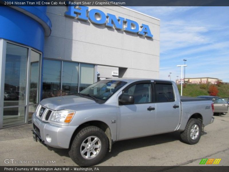 Radiant Silver / Graphite/Titanium 2004 Nissan Titan XE Crew Cab 4x4