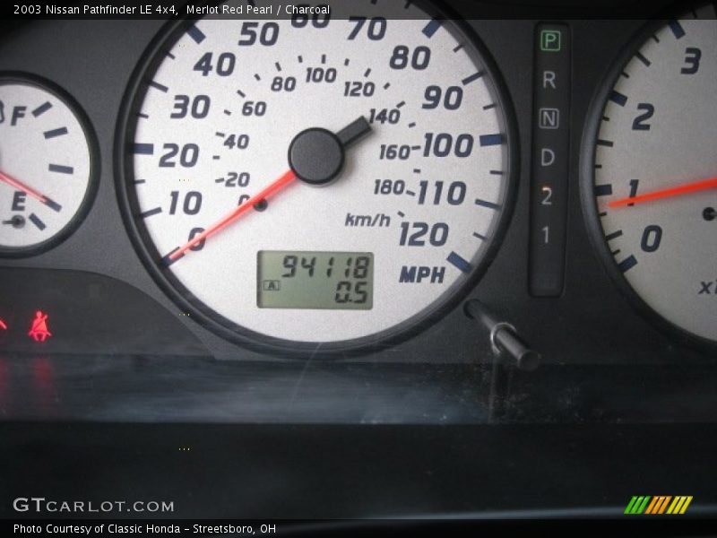 Merlot Red Pearl / Charcoal 2003 Nissan Pathfinder LE 4x4