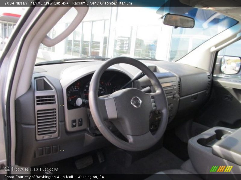 Radiant Silver / Graphite/Titanium 2004 Nissan Titan XE Crew Cab 4x4