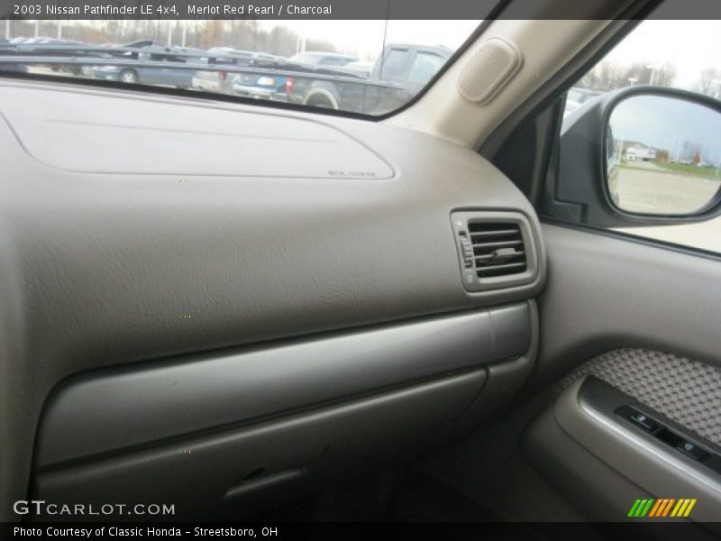 Merlot Red Pearl / Charcoal 2003 Nissan Pathfinder LE 4x4