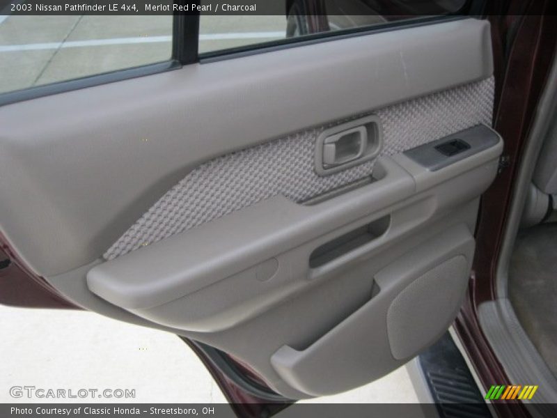 Merlot Red Pearl / Charcoal 2003 Nissan Pathfinder LE 4x4