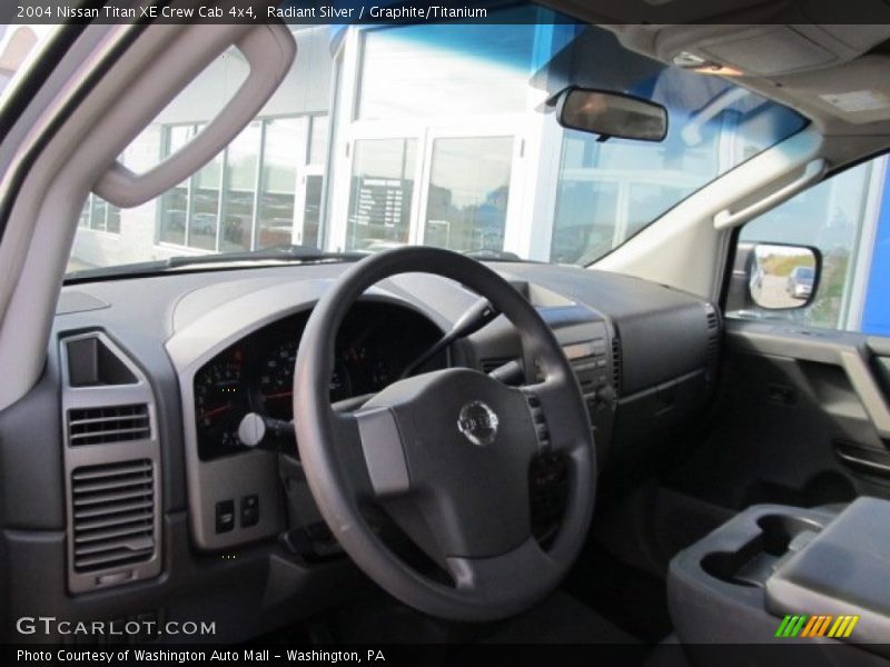Radiant Silver / Graphite/Titanium 2004 Nissan Titan XE Crew Cab 4x4