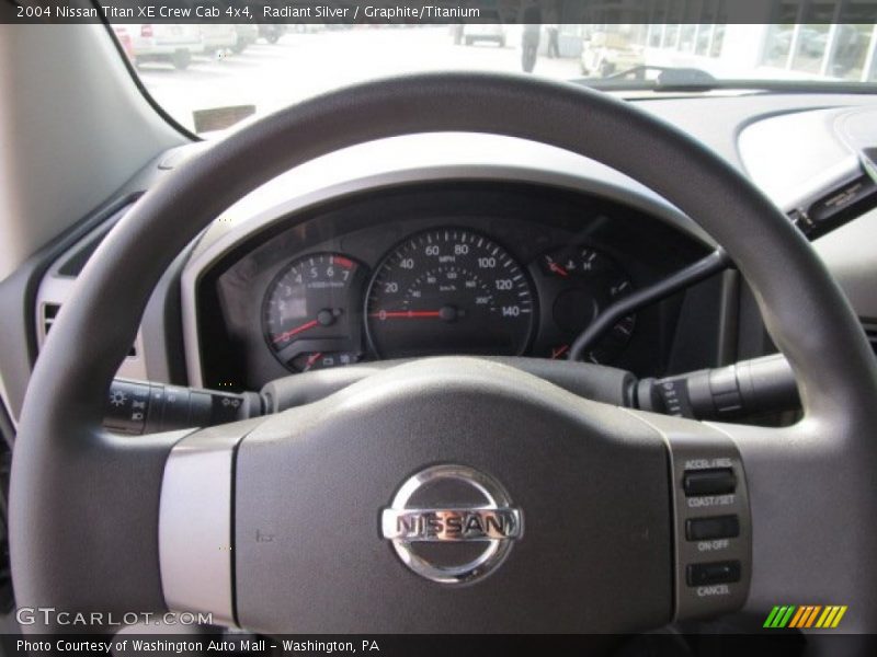 Radiant Silver / Graphite/Titanium 2004 Nissan Titan XE Crew Cab 4x4