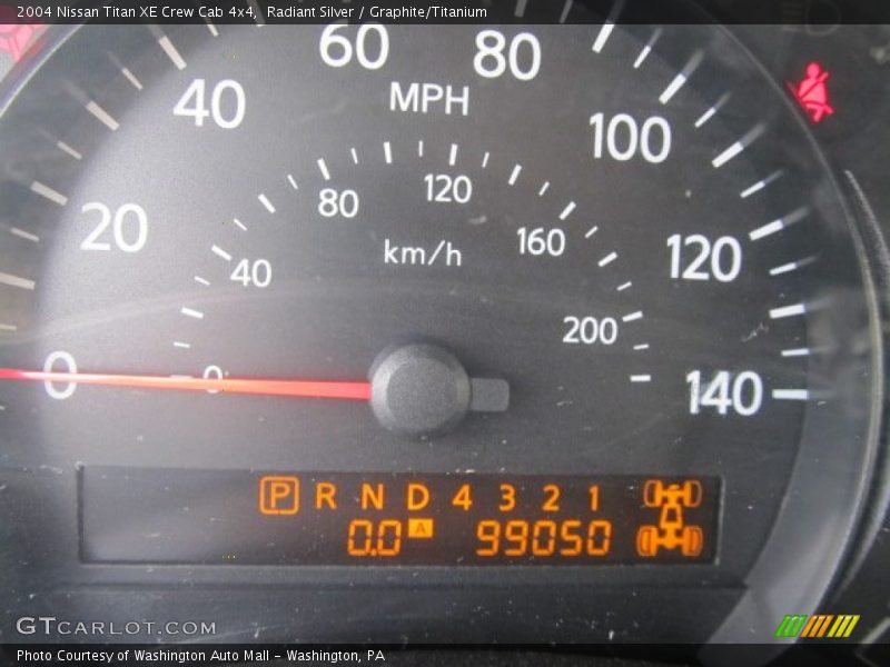 Radiant Silver / Graphite/Titanium 2004 Nissan Titan XE Crew Cab 4x4