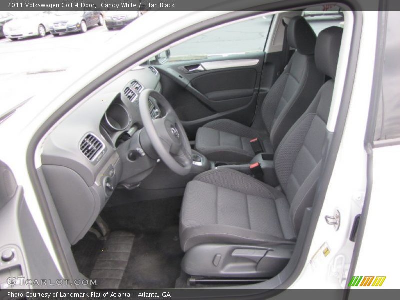 Candy White / Titan Black 2011 Volkswagen Golf 4 Door
