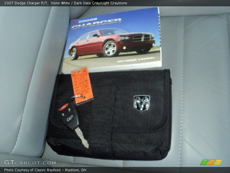 Stone White / Dark Slate Gray/Light Graystone 2007 Dodge Charger R/T