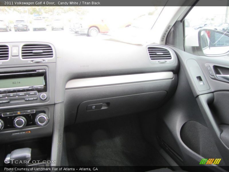 Candy White / Titan Black 2011 Volkswagen Golf 4 Door