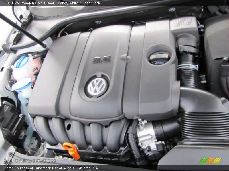 Candy White / Titan Black 2011 Volkswagen Golf 4 Door