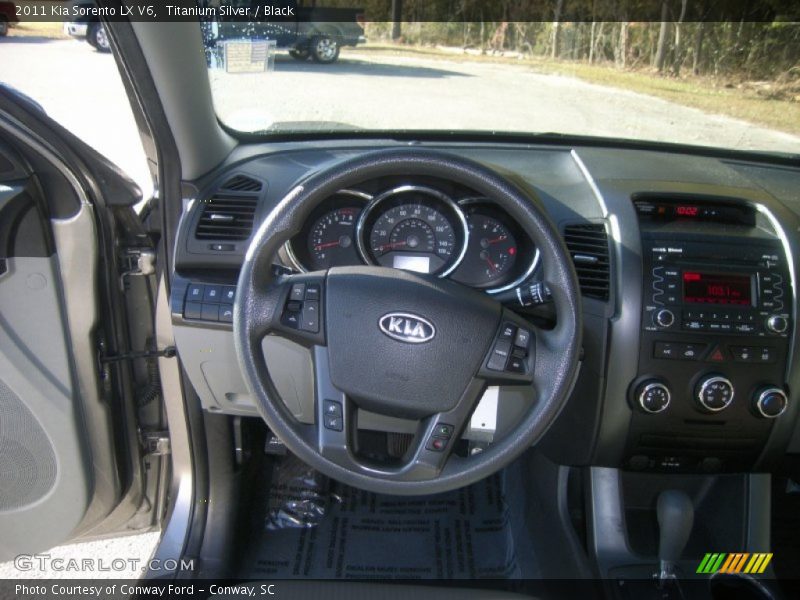 Titanium Silver / Black 2011 Kia Sorento LX V6
