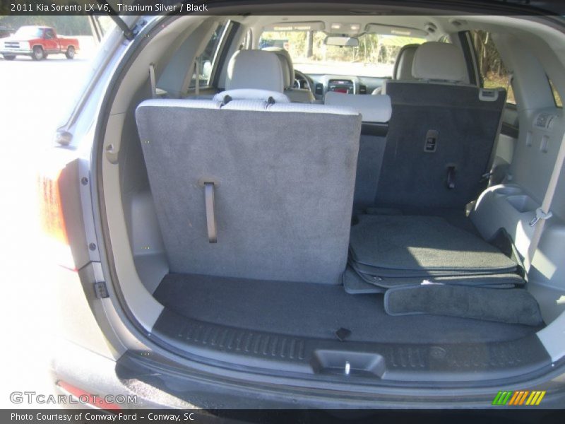 Titanium Silver / Black 2011 Kia Sorento LX V6