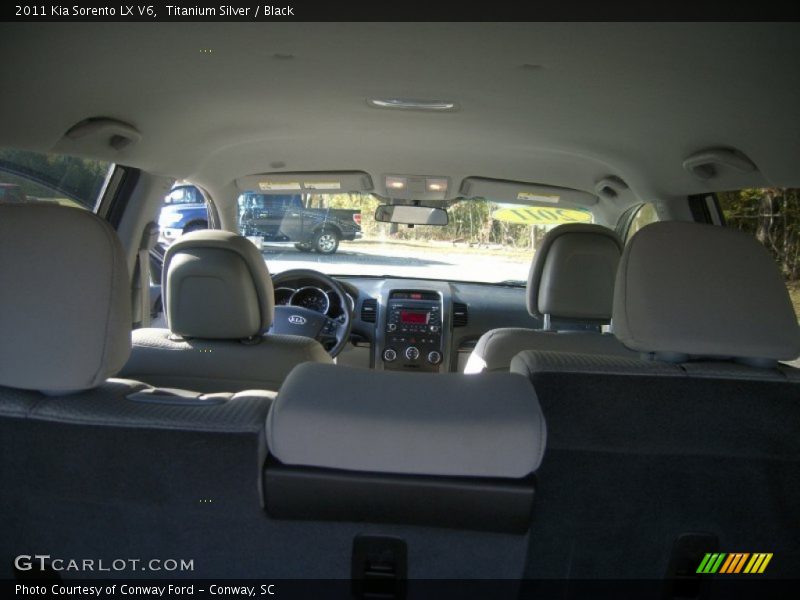 Titanium Silver / Black 2011 Kia Sorento LX V6
