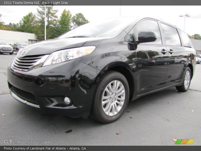 Black / Light Gray 2011 Toyota Sienna XLE