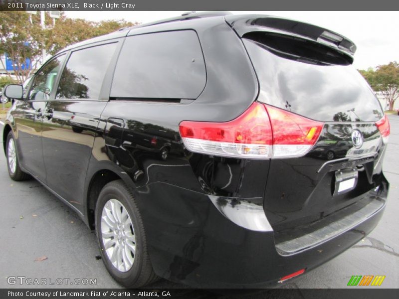 Black / Light Gray 2011 Toyota Sienna XLE