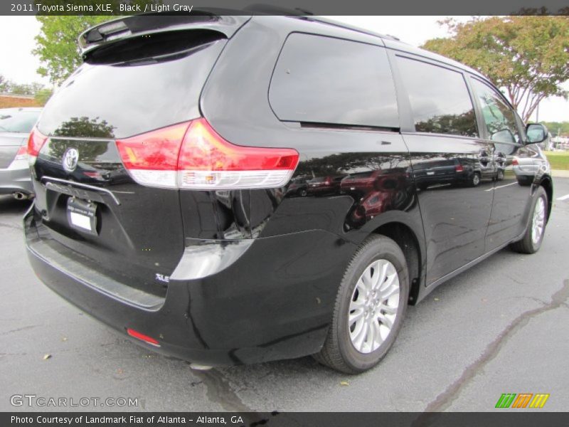 Black / Light Gray 2011 Toyota Sienna XLE