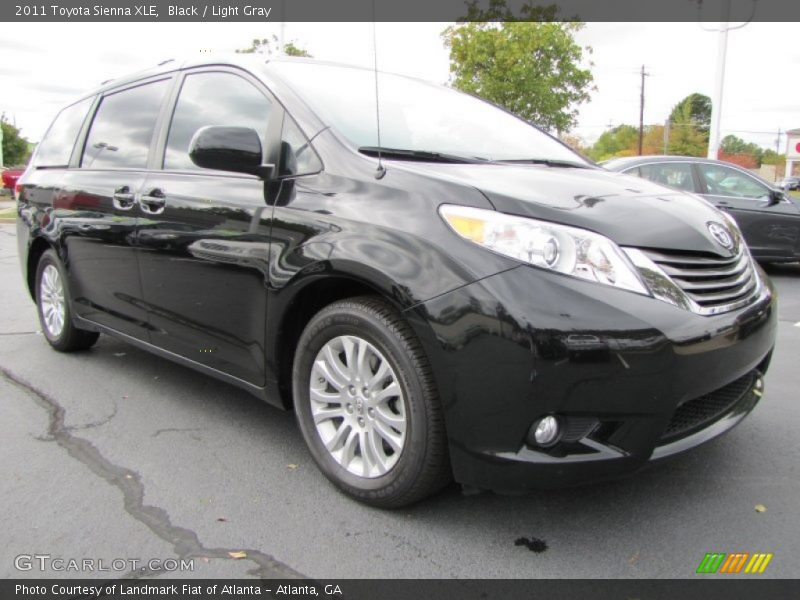 Black / Light Gray 2011 Toyota Sienna XLE
