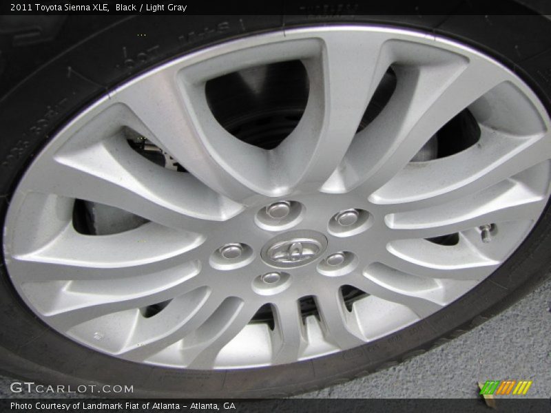 Black / Light Gray 2011 Toyota Sienna XLE