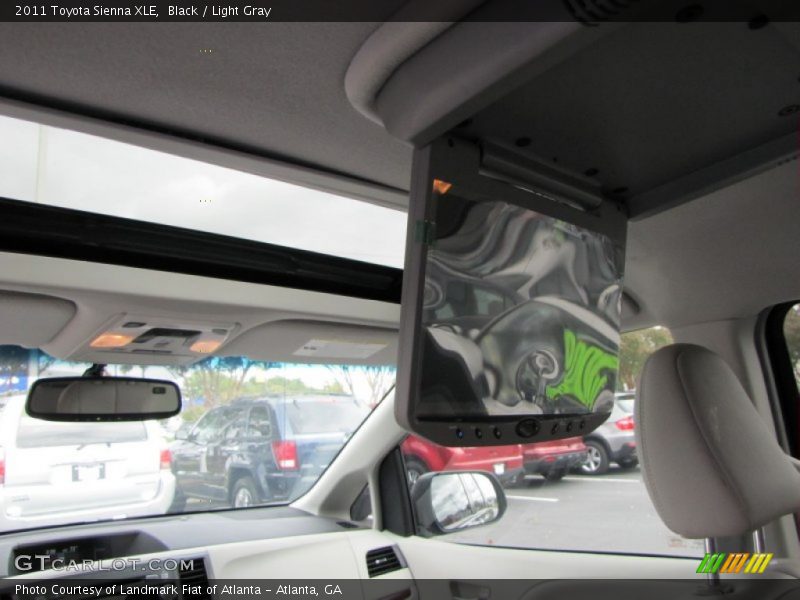 Black / Light Gray 2011 Toyota Sienna XLE