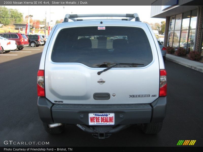 Silver Ice Metallic / Dusk 2000 Nissan Xterra SE V6 4x4