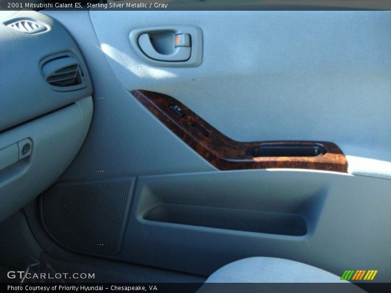 Sterling Silver Metallic / Gray 2001 Mitsubishi Galant ES