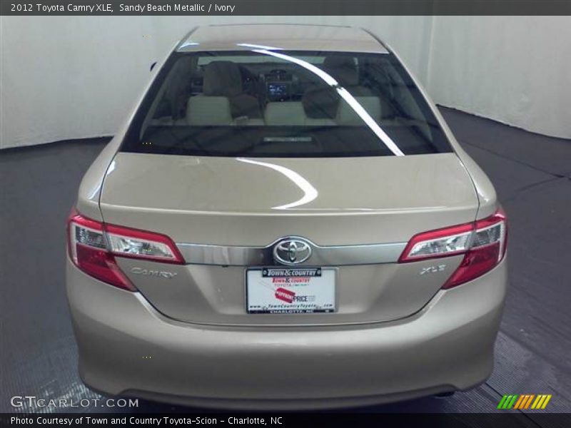 Sandy Beach Metallic / Ivory 2012 Toyota Camry XLE
