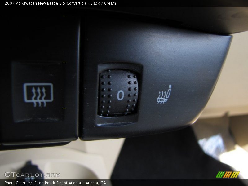 Black / Cream 2007 Volkswagen New Beetle 2.5 Convertible
