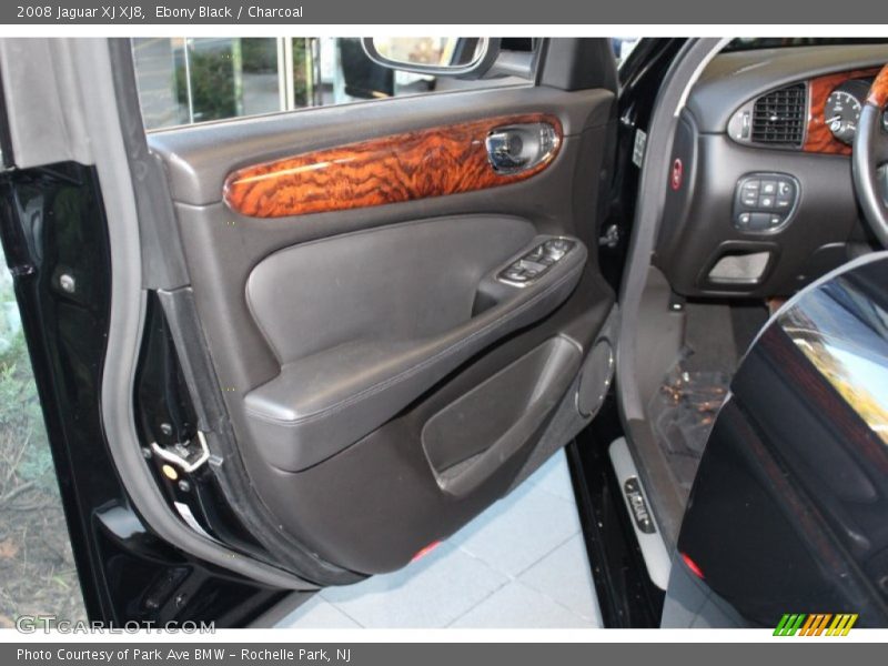 Door Panel of 2008 XJ XJ8