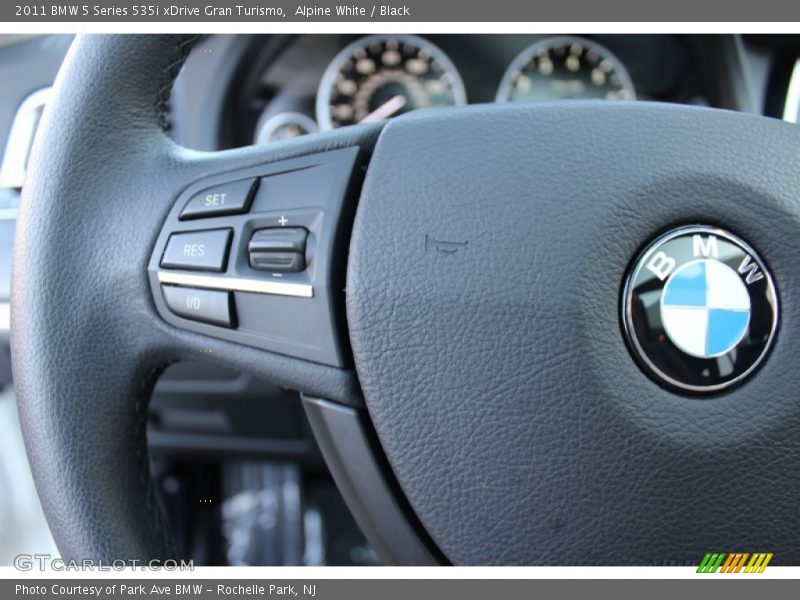 Alpine White / Black 2011 BMW 5 Series 535i xDrive Gran Turismo