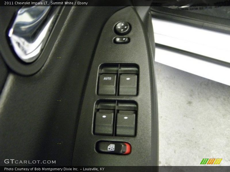Summit White / Ebony 2011 Chevrolet Impala LT