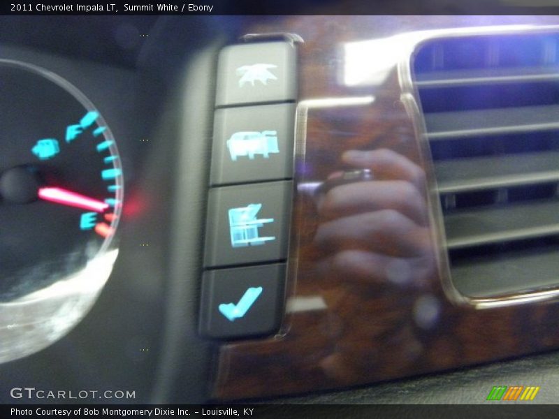 Summit White / Ebony 2011 Chevrolet Impala LT