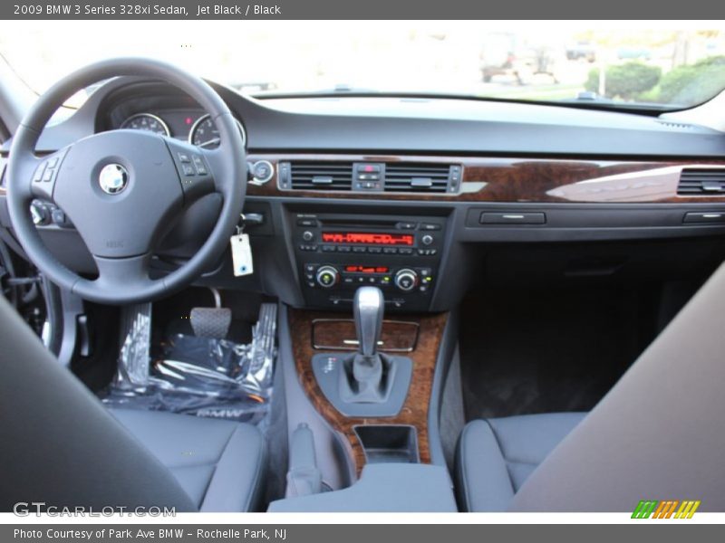 Jet Black / Black 2009 BMW 3 Series 328xi Sedan