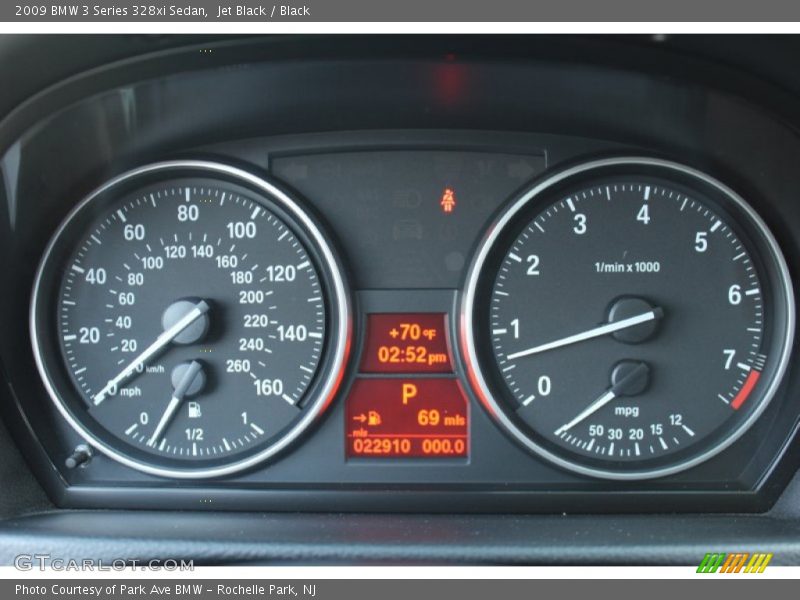 Jet Black / Black 2009 BMW 3 Series 328xi Sedan