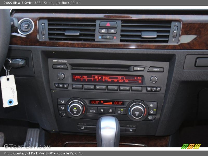 Jet Black / Black 2009 BMW 3 Series 328xi Sedan