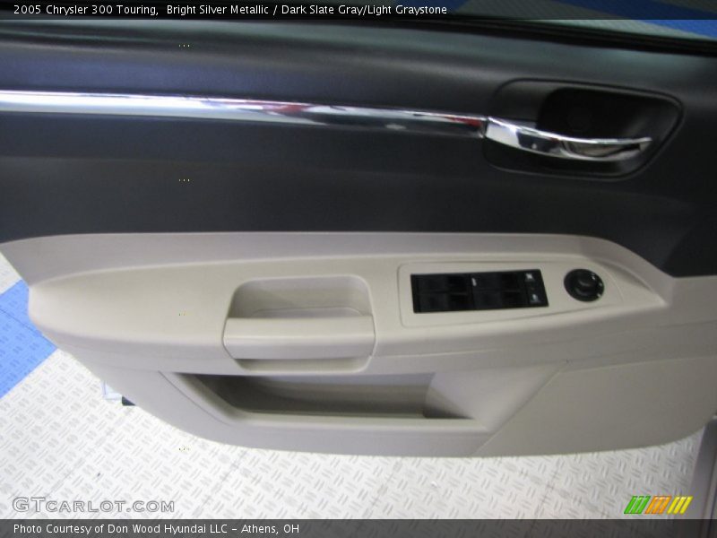 Bright Silver Metallic / Dark Slate Gray/Light Graystone 2005 Chrysler 300 Touring
