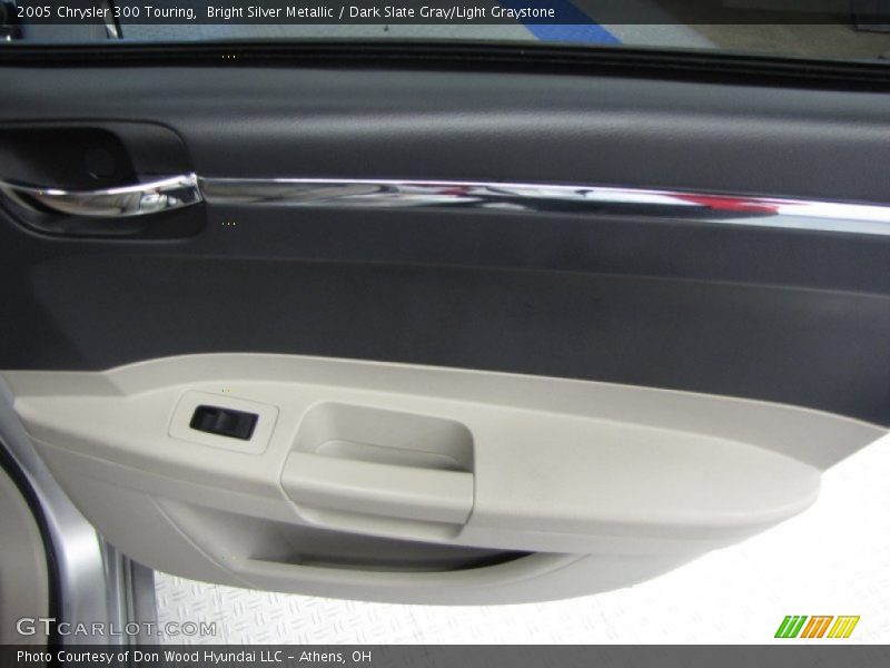 Bright Silver Metallic / Dark Slate Gray/Light Graystone 2005 Chrysler 300 Touring