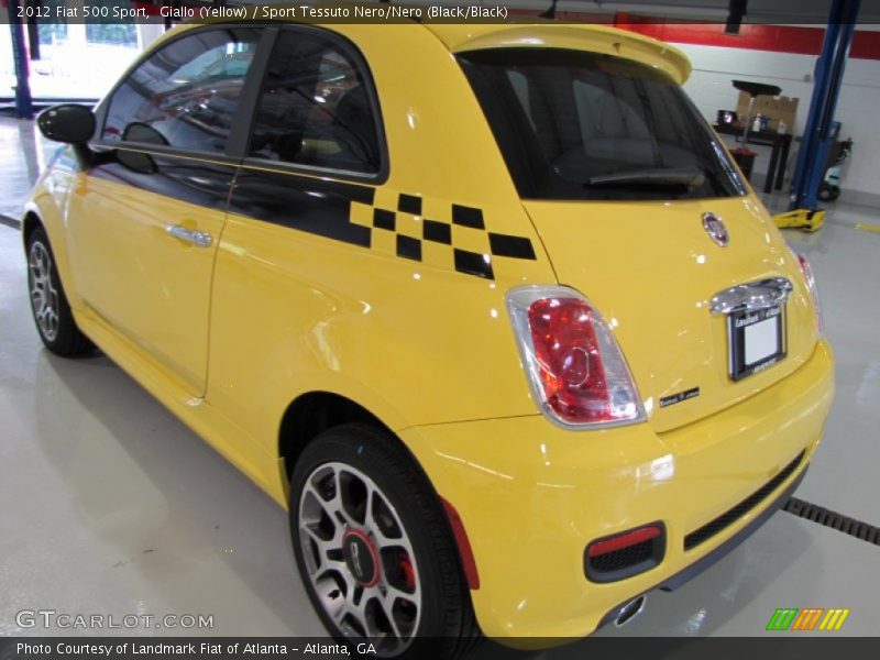 Giallo (Yellow) / Sport Tessuto Nero/Nero (Black/Black) 2012 Fiat 500 Sport