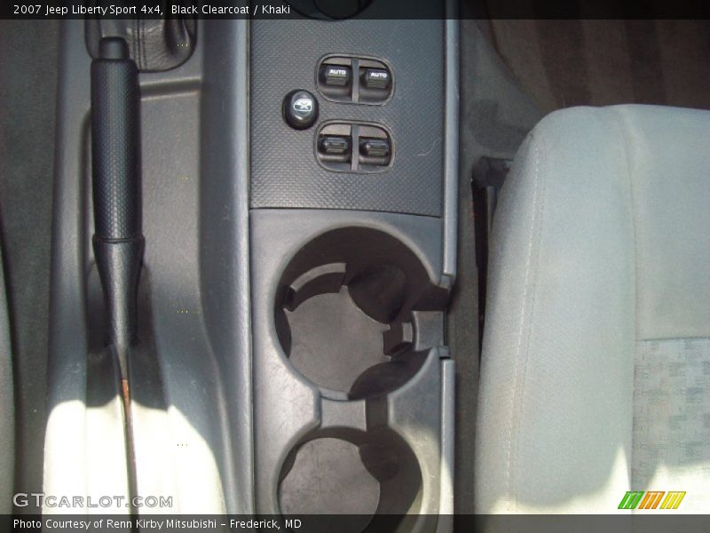 Black Clearcoat / Khaki 2007 Jeep Liberty Sport 4x4