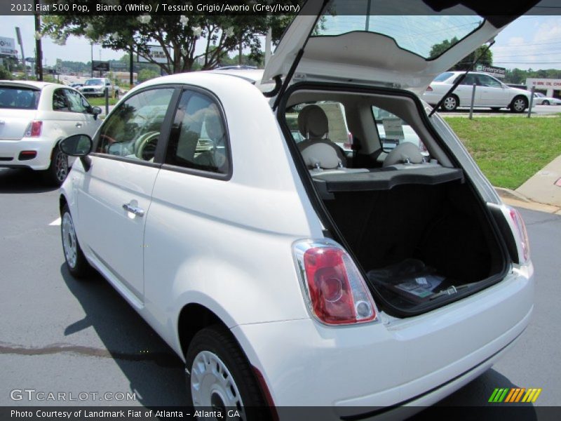 Bianco (White) / Tessuto Grigio/Avorio (Grey/Ivory) 2012 Fiat 500 Pop