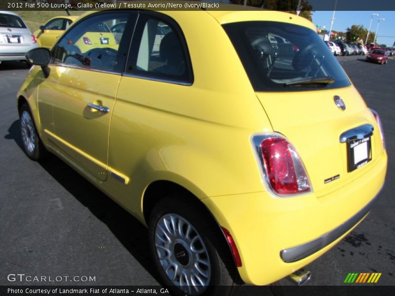 Giallo (Yellow) / Tessuto Avorio/Nero (Ivory/Black) 2012 Fiat 500 Lounge