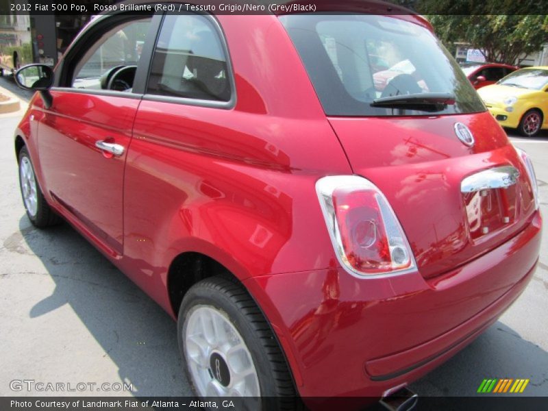 Rosso Brillante (Red) / Tessuto Grigio/Nero (Grey/Black) 2012 Fiat 500 Pop