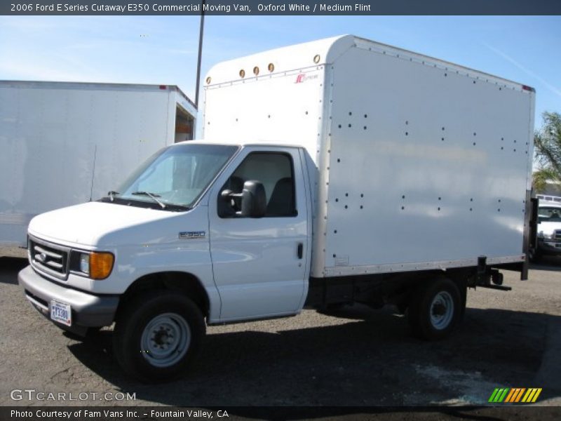 Oxford White / Medium Flint 2006 Ford E Series Cutaway E350 Commercial Moving Van