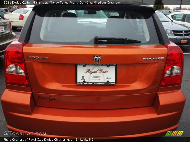 Mango Tango Pearl / Dark Slate/Medium Graystone 2011 Dodge Caliber Mainstreet