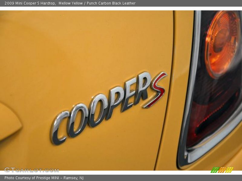 Mellow Yellow / Punch Carbon Black Leather 2009 Mini Cooper S Hardtop